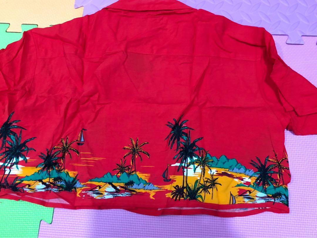 Forever 21 crop top size S (Category: Blouses) located in Marilao. Submitted by agonold (Listing ID 1145143731, Image 2). Description: forever 21 crop top Size small brand new RFS: Decluttering.