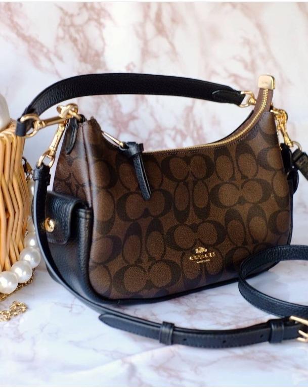 Coach bag with side pockets top