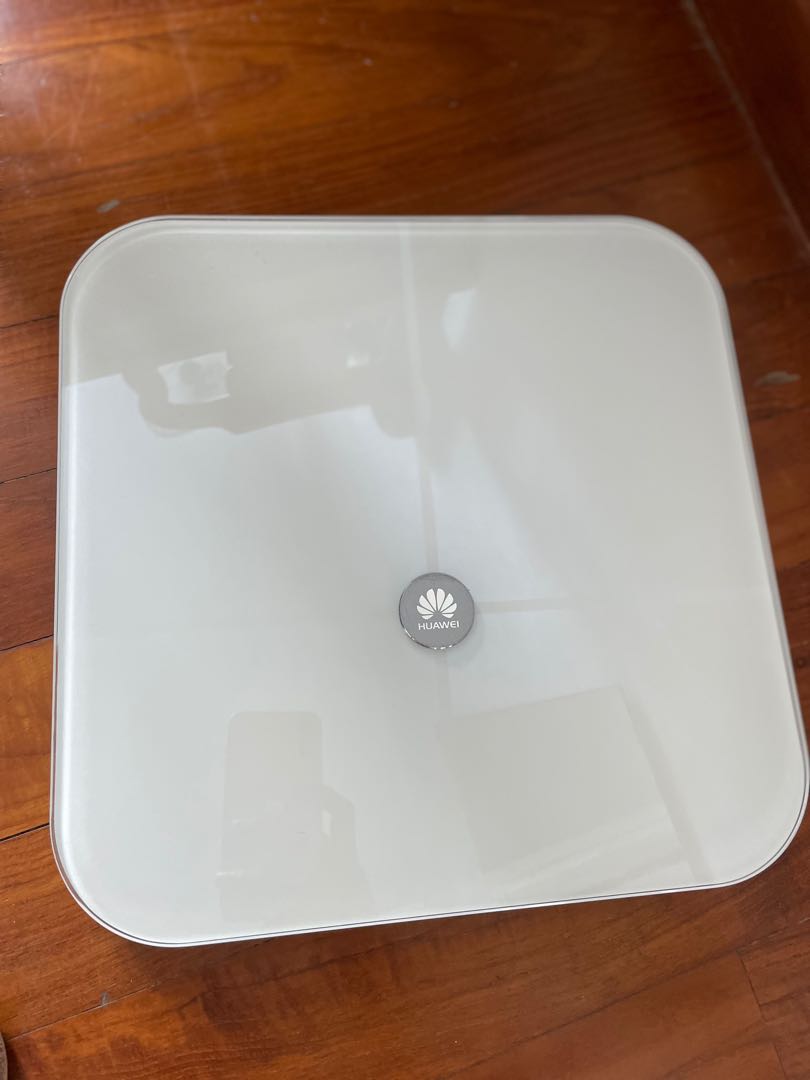 Huawei body fat scale, Health & Nutrition, Health Monitors & Weighing