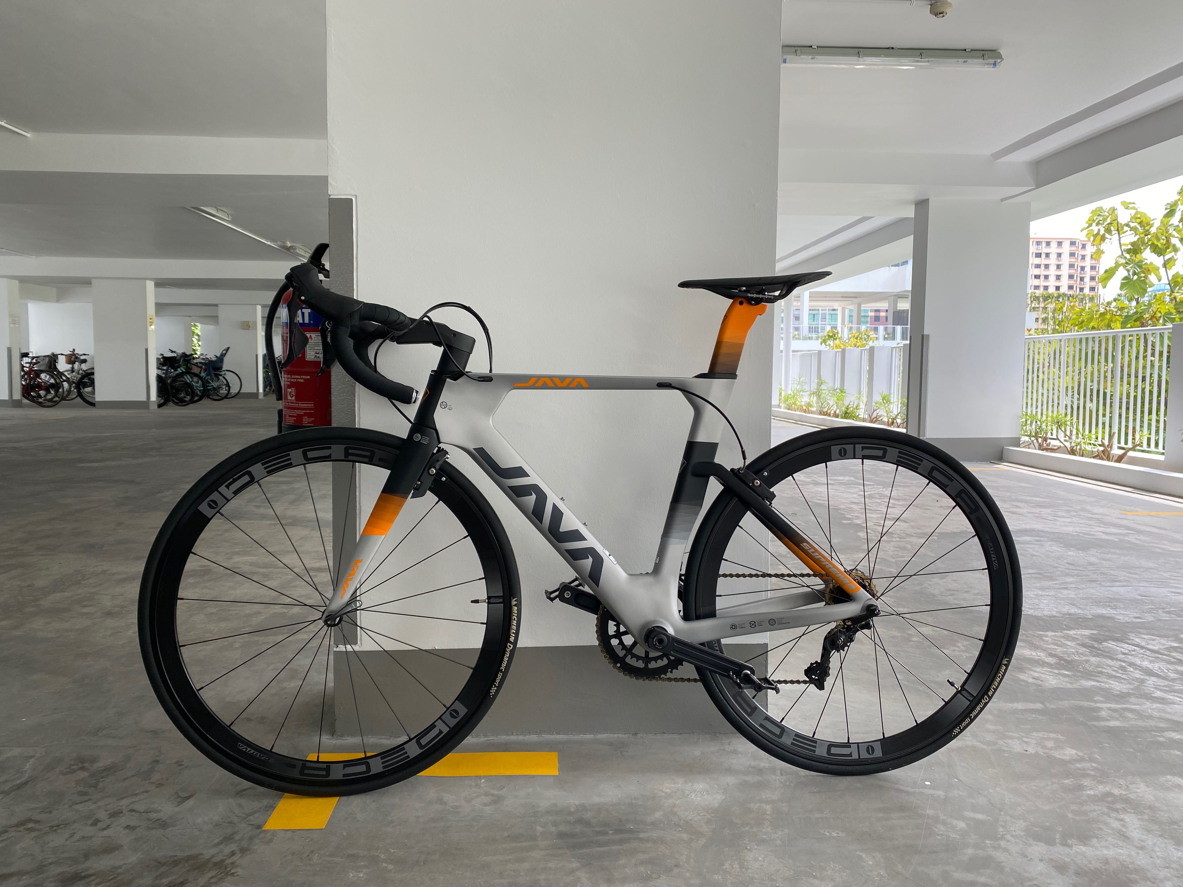 Road bike hotsell java suprema