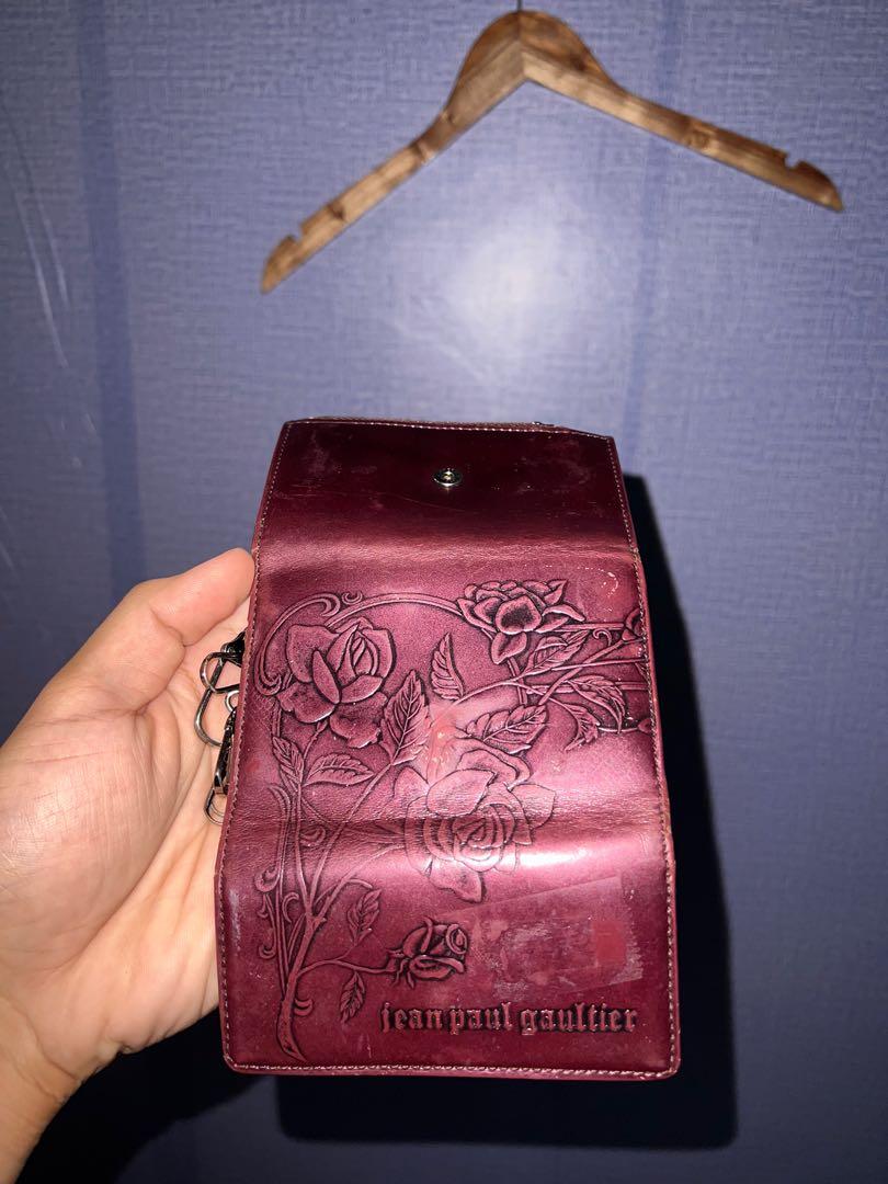 Jean Paul Gaultier keyholder wallet (Category: Luxury Bags & Wallets) located in Los Banos. Submitted by streetwear.collections (Listing ID 1145075695, Image 2). Description: Jean Paul Gaultier keyholder wallet Condition refer to the detailed pics Php2000.