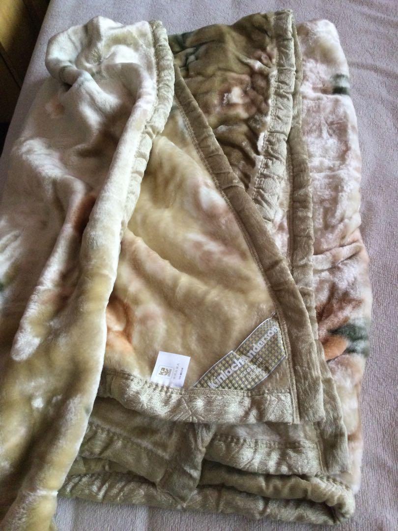 Kinloch Anderson Scotland Blanket (Category: Bedding & Towels) located in Quezon City. Submitted by lftanco (Listing ID 1145192501, Image 3). Description: Kinloch Anderson Scotland Blanket flower design with bag. 79” x 69” can use in queen size bed.