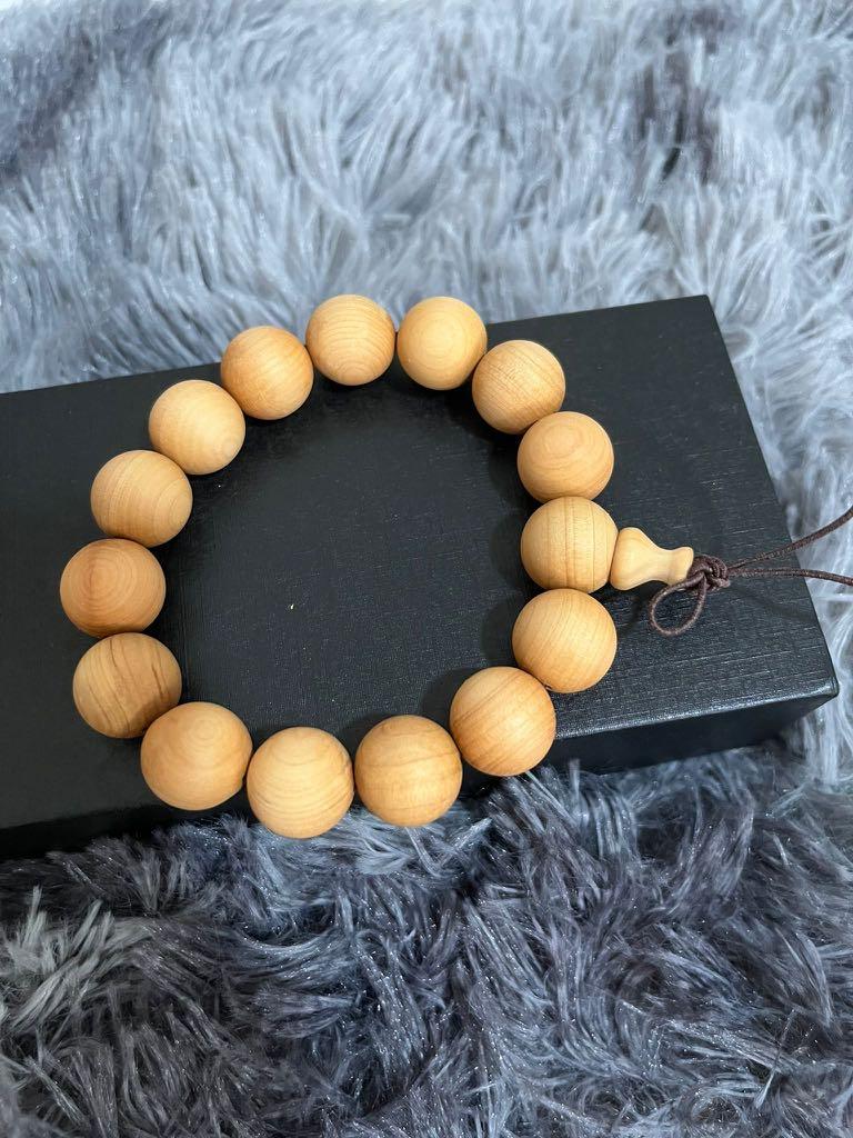 Natural Thuja Wood Bracelet 崖柏手串 Women S Fashion Jewelry Organisers Precious Stones On Carousell