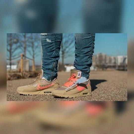 Desert ore on online feet