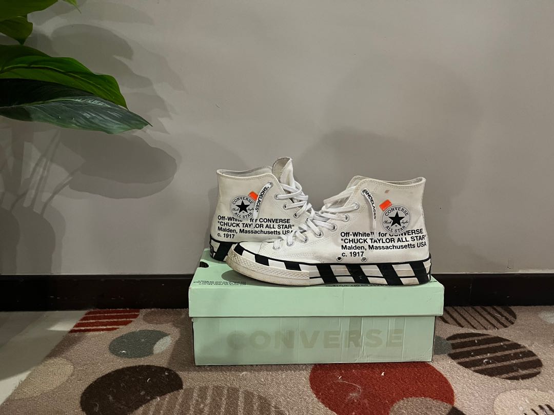 Off white converse Men s Fashion Footwear Sneakers on Carousell