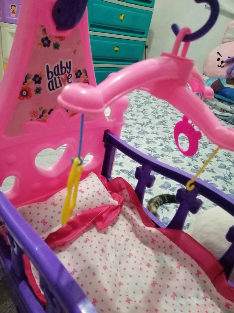 Original Baby Alive crib, Hobbies & Toys, Toys & Games on Carousell