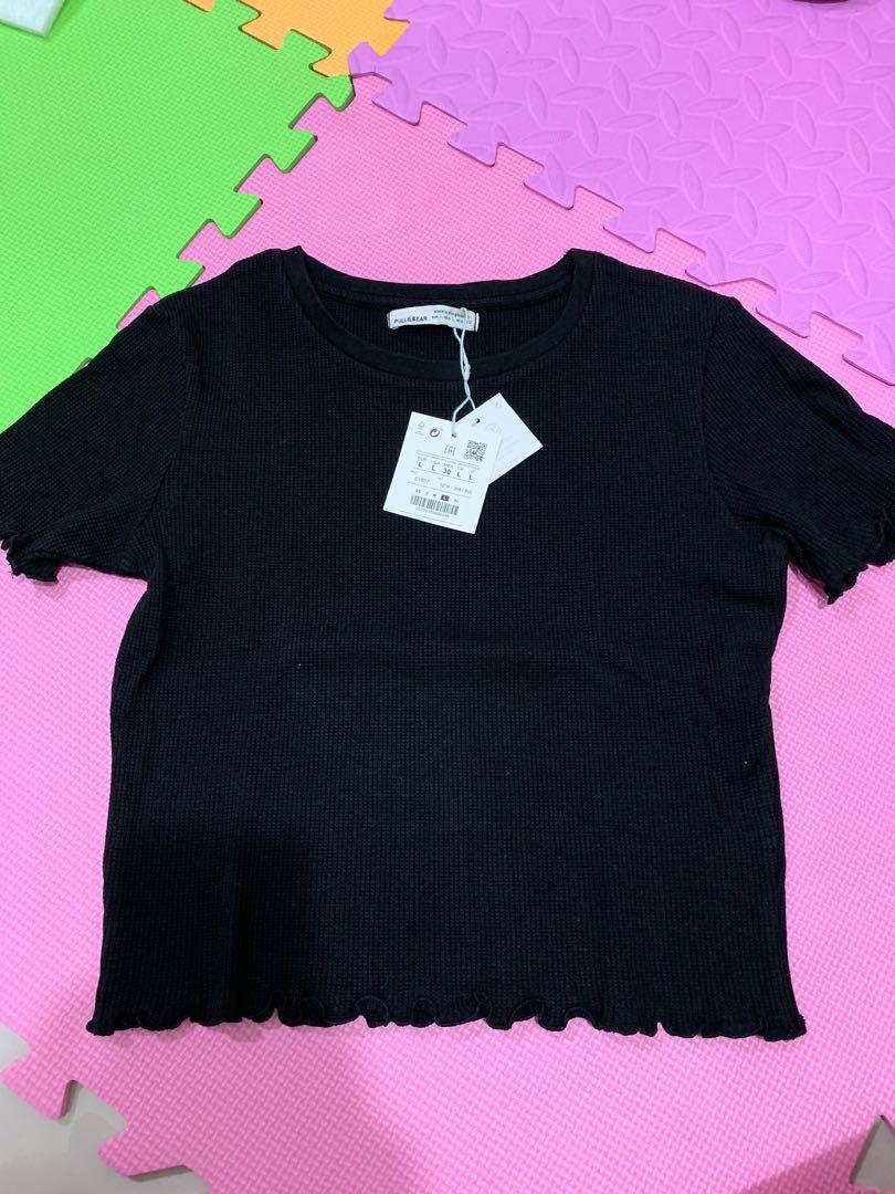Original Pull & Bear crop top shirt (Category: Shirts) located in Marilao. Submitted by agonold (Listing ID 1145135734, Image 1). Description: Original Pull & Bear crop top Brand new bought from Outlet in Abu Dhabi Size Large RFS: Decluttering.