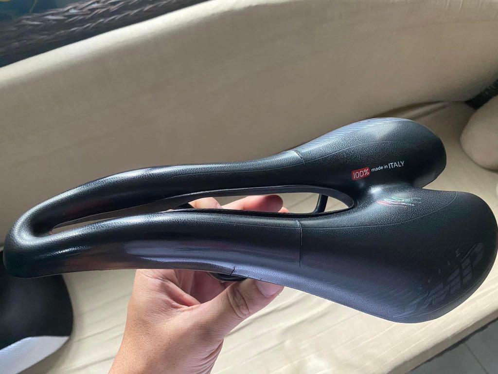 Original SMP Selle Saddle (Category: Bicycles) located in Dumaguete. Submitted by _ninz_ (Listing ID 1145066088, Image 1). Description: .