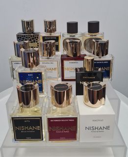 (Category: ) located in . Submitted by sgperfumelove (Listing ID 1121869622, Image 1). Description: .