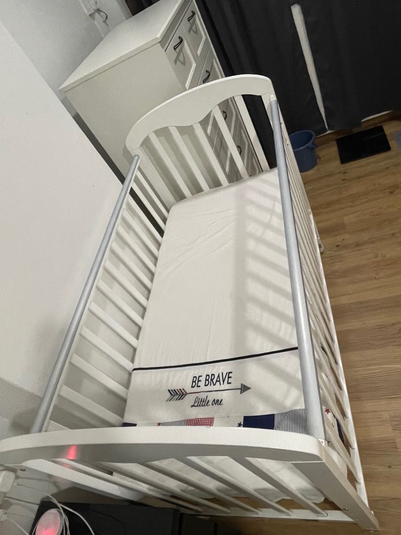 Picket & rail cot, Babies & Kids, Baby Nursery & Kids Furniture, Cots