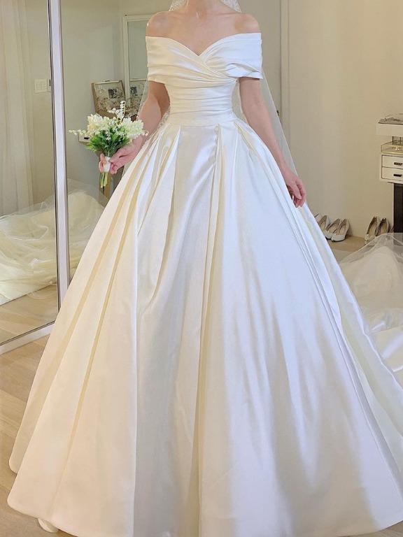 White satin off shoulder wedding dress best sale