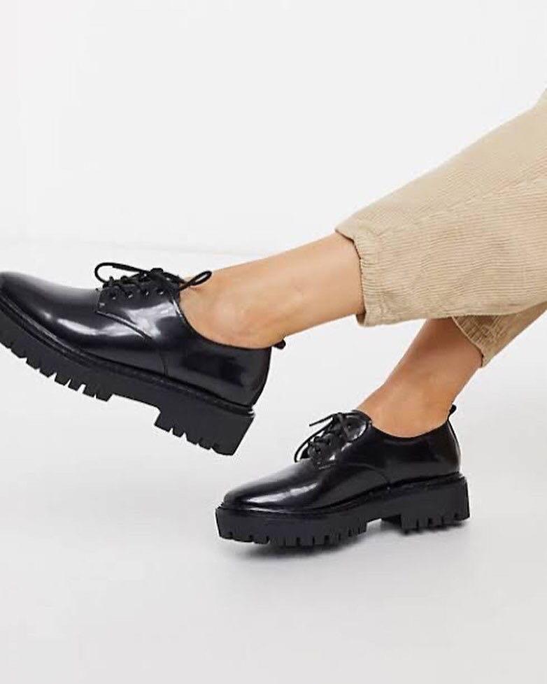 PULL BEAR COLLECTION CHUNKY PATENT BROGUE Women s Fashion