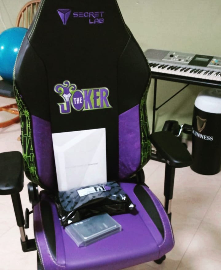 Secret lab Joker Titan, Furniture & Home Living, Furniture, Chairs on