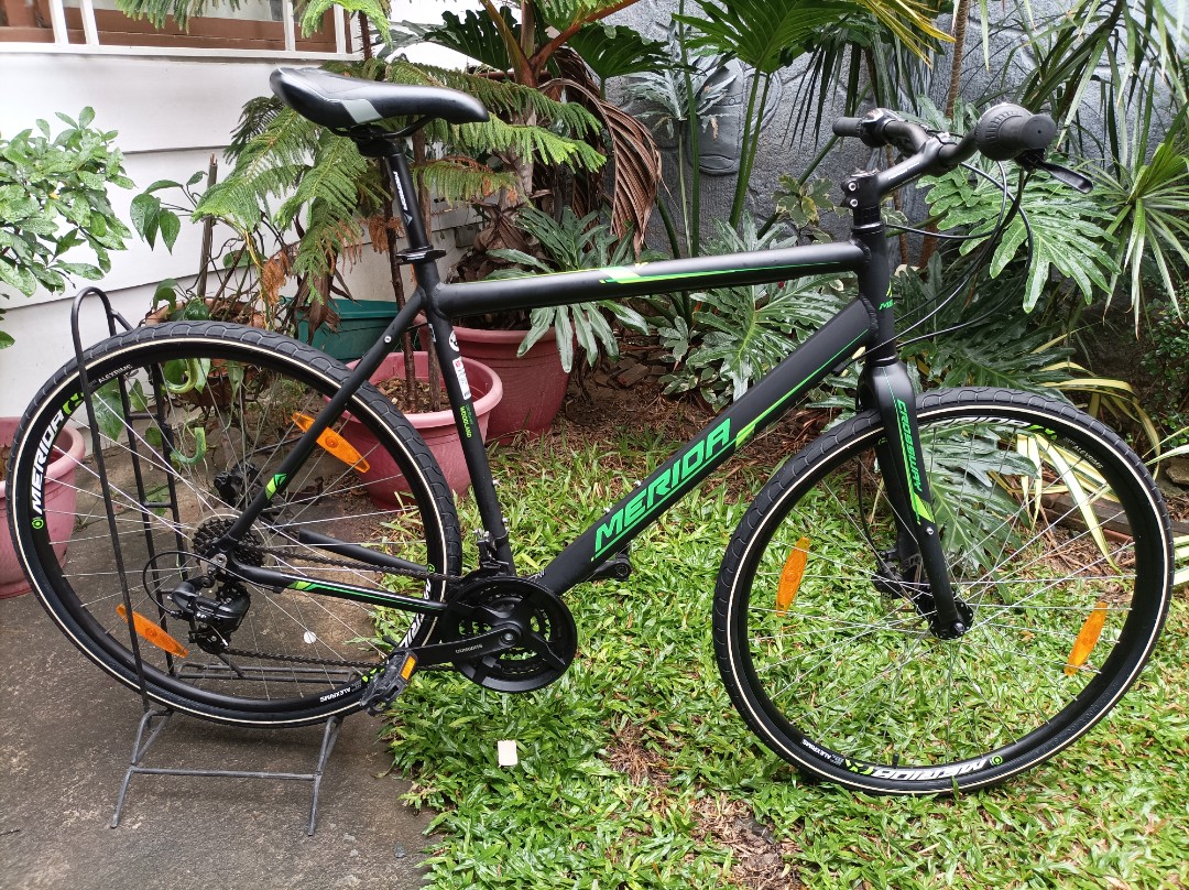 Size XL Imported Merida Bike 700x40c 