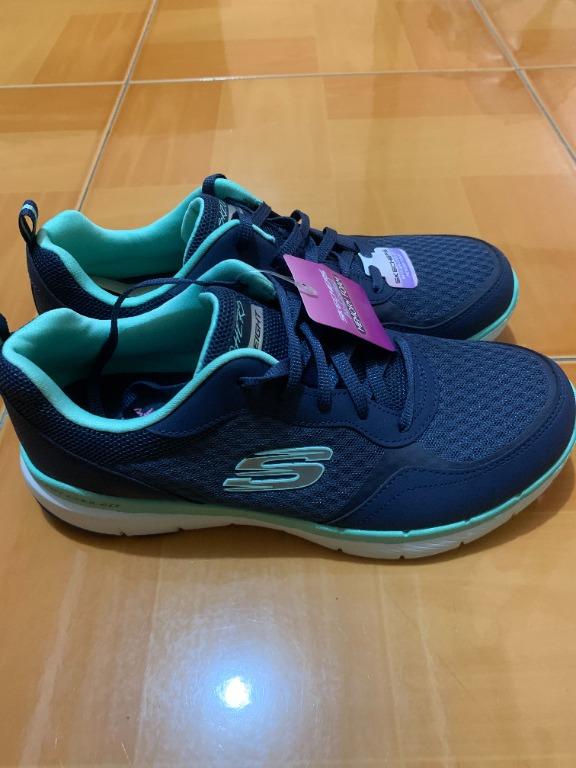 Skechers lite weight memory foam air cooled store