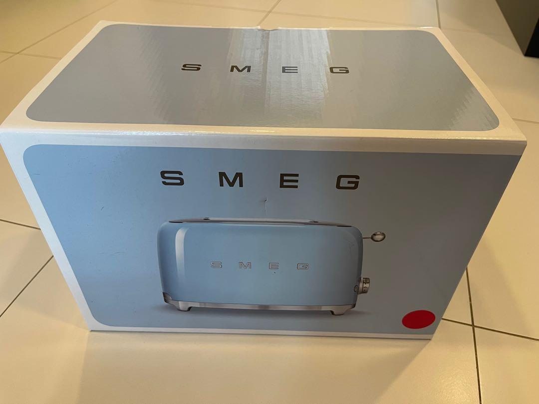 SMEG 2 slices Toaster (Red) Brand New, TV & Home Appliances, Kitchen