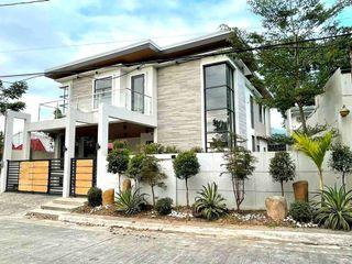 SOPHISTICATED MODERN HOUSE AND LOT FOR SALE IN BETTER LIVING PARANAQUE