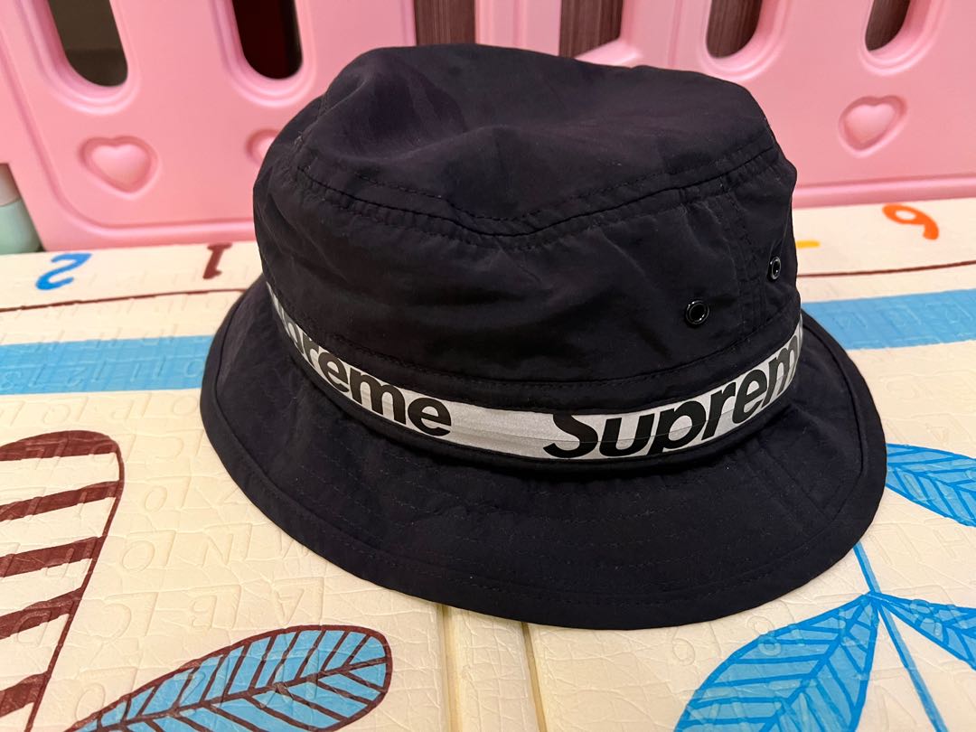 Supreme reflective zip crusher 漁夫帽, 男裝, 手錶及配件, 棒球帽