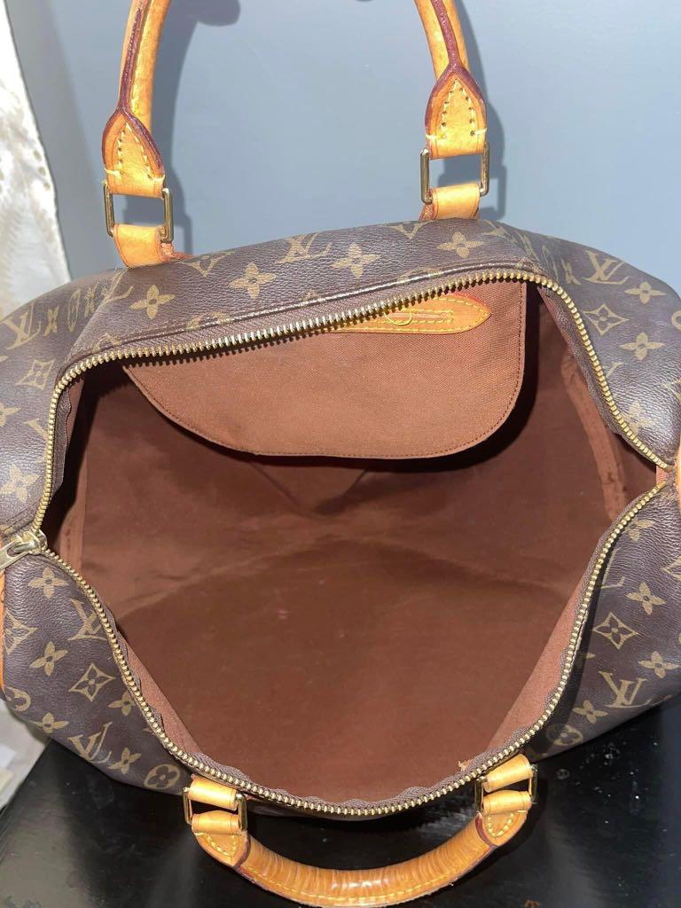 Vintage Speedy 40 in Monogram, Luxury, Bags & Wallets on Carousell