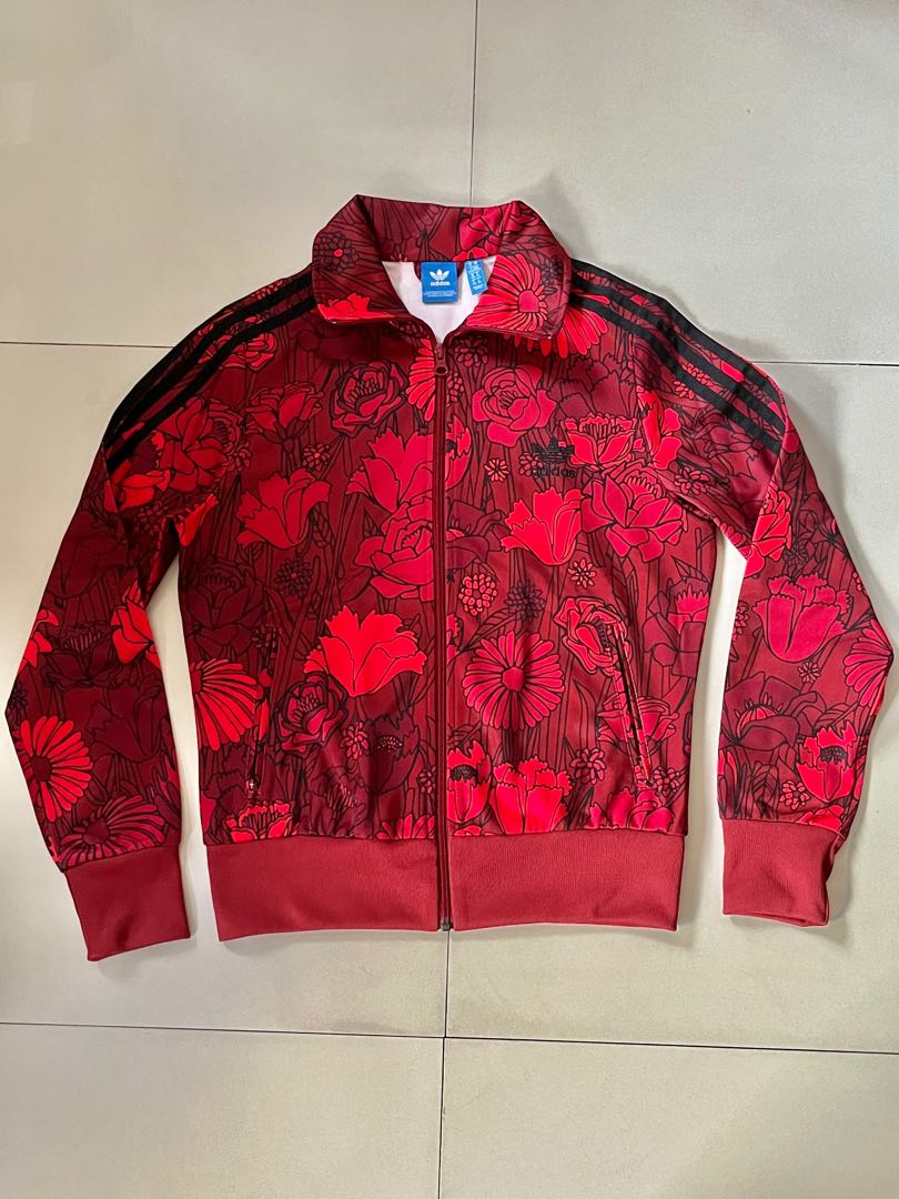 Evaluación Volar cometa Velocidad supersónica Adidas Red Floral Jacket, Women's Fashion, Coats, Jackets and Outerwear on  Carousell