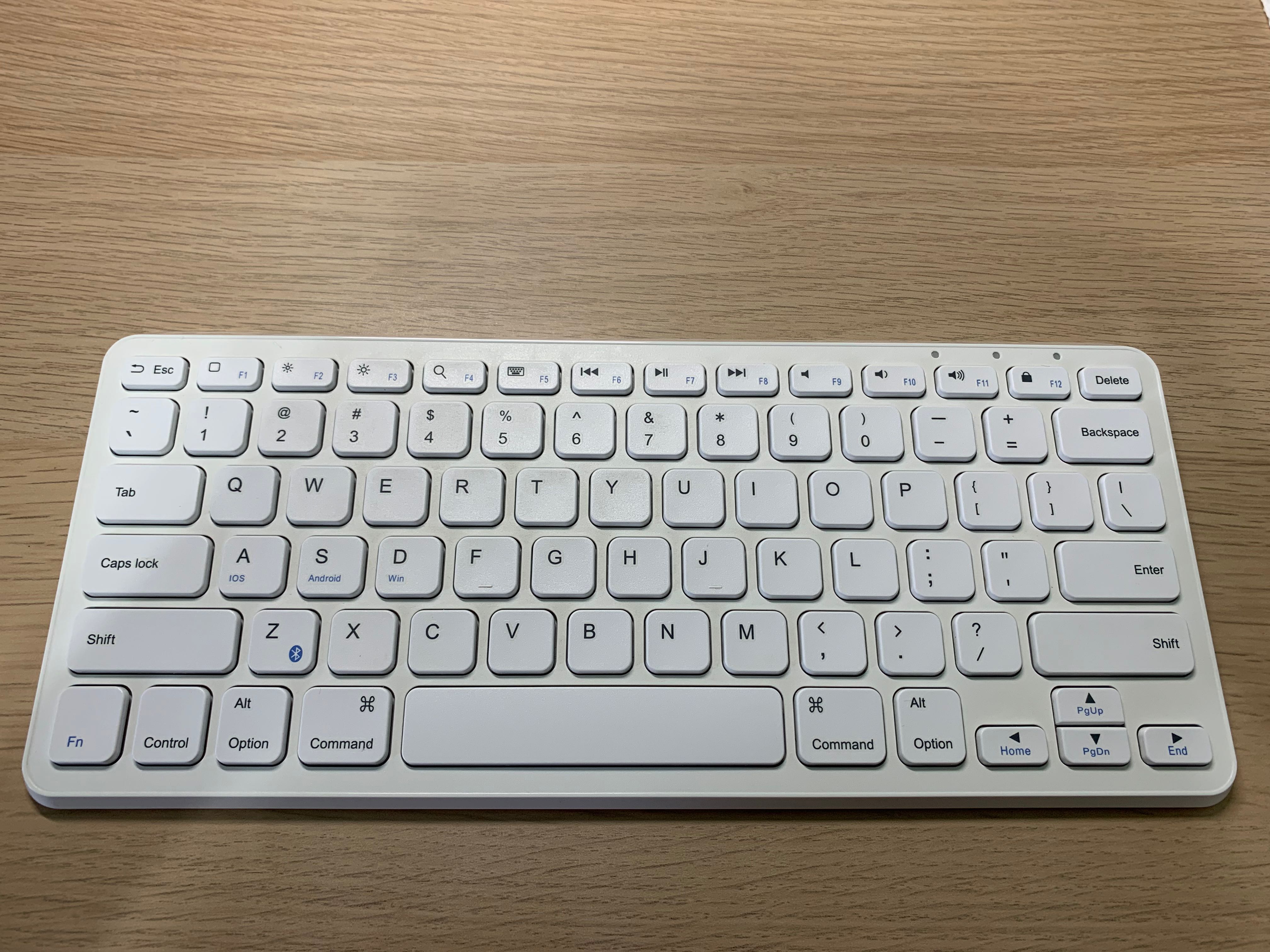 anker ultra compact bluetooth keyboard, Computers & Tech, Parts