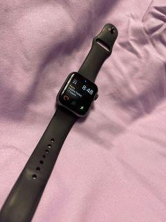 44mm Apple watch series 4 Space Grey, Mobile Phones \u0026 Gadgets, Wearables \u0026  Smart Watches on Carousell