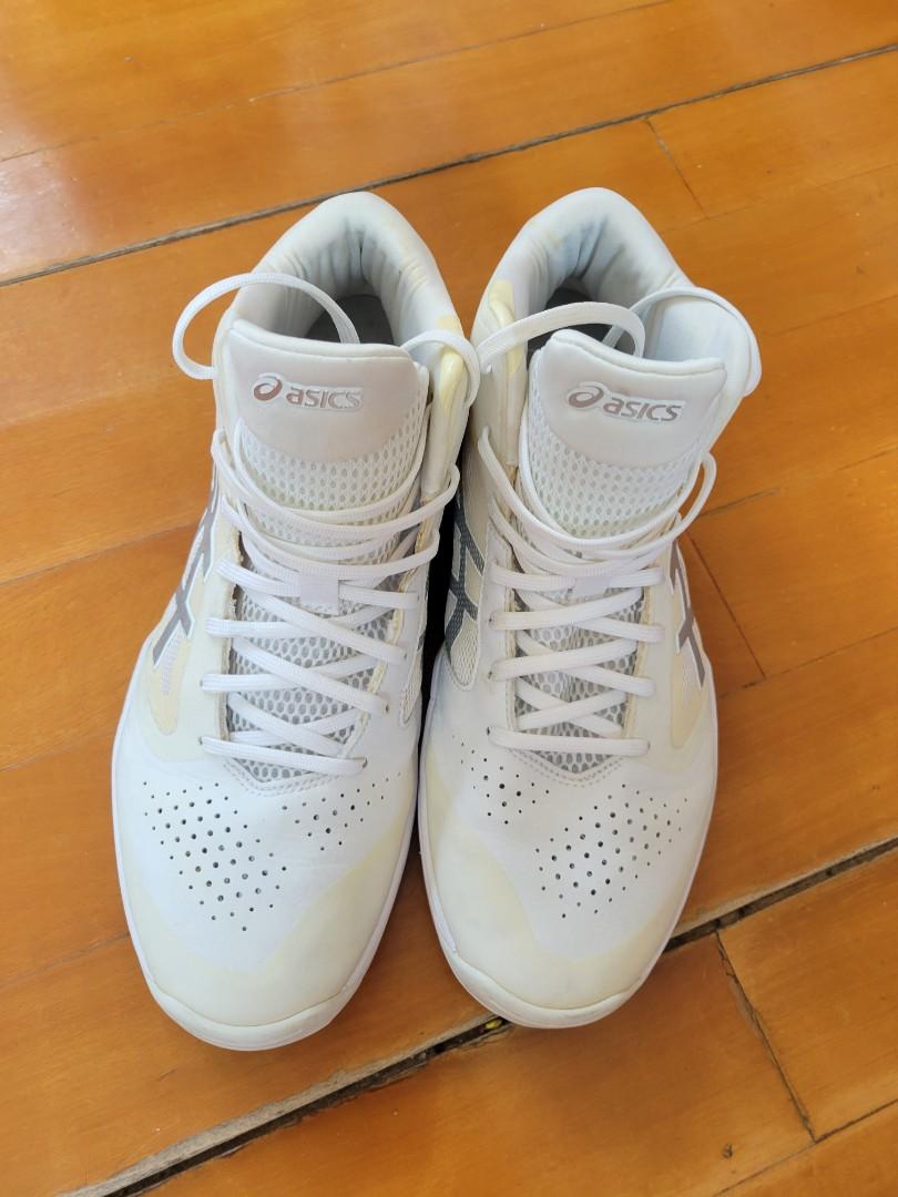 Asics gelhoop v10 on sale