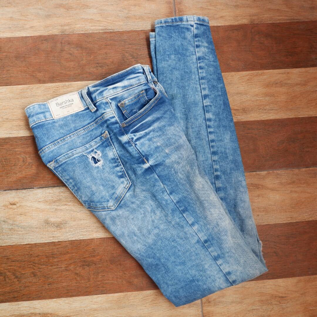 Bershka Super Skinny Jeans, Fesyen 
