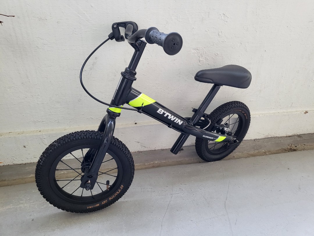 Btwin balance bike, Babies & Kids, Babies & Kids Fashion on Carousell