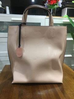 （分類：）位於 。 由 alv12345 提交（商品編號 1145350302，圖片 1）。簡介： 。
