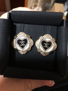 （分類：）位於 。 由 vanillapeachsky 提交（商品編號 1145232974，圖片 1）。簡介： 。