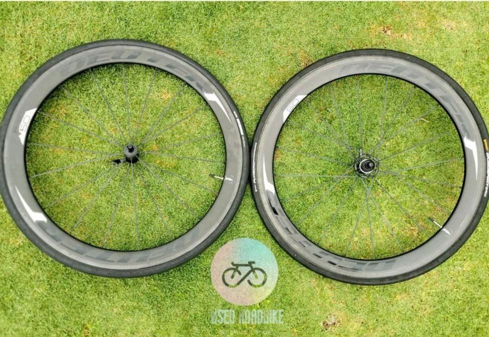 Deuter F2 50mm Carbon Wheelset with Carbon Hub, Sports Equipment