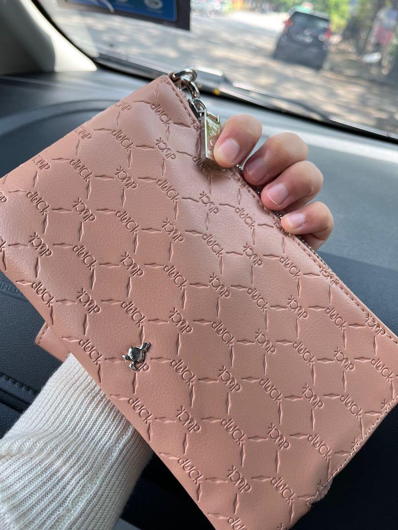 Initial wristlet 2025