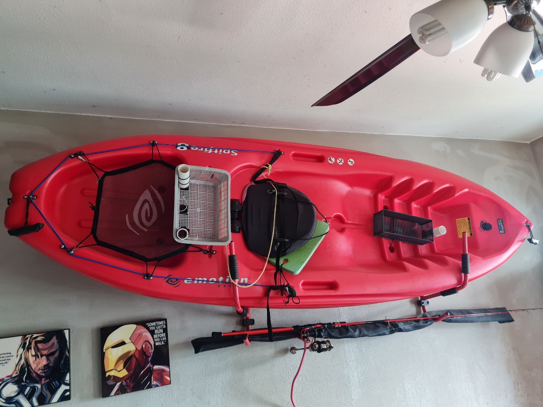 Emotion Spitfire 8 kayak (sit on top), Sports Equipment, Fishing on