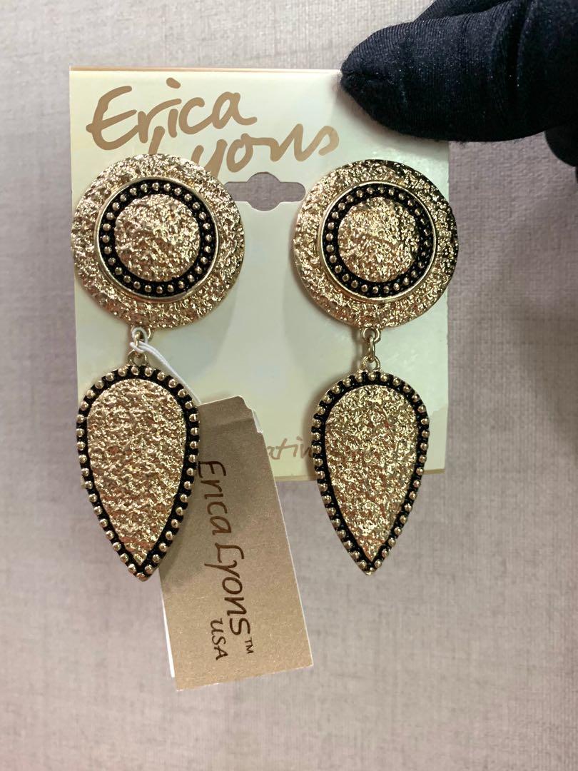 ERICA LYONS USA clip on only1 Women s Fashion Jewelry