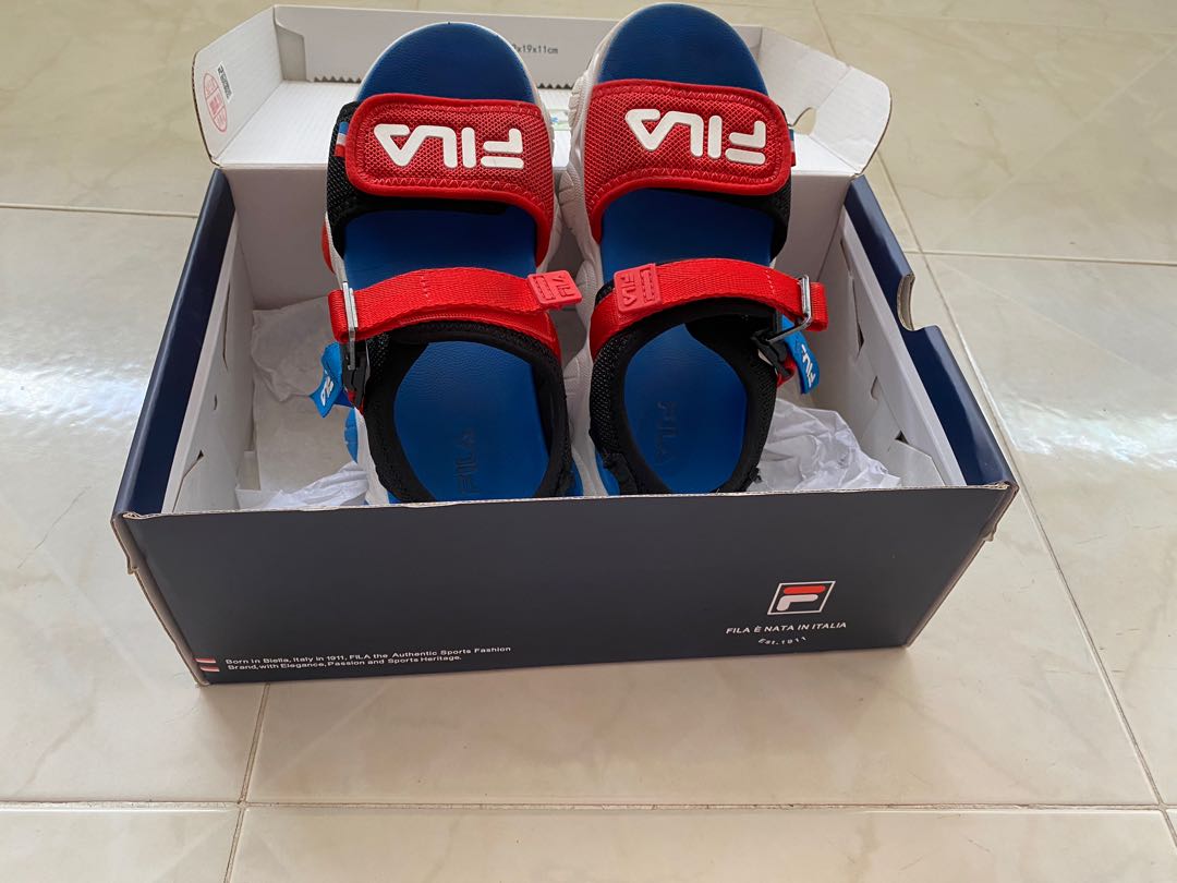FILA JAGER CLICK SANDAL SIZE 1.5Y