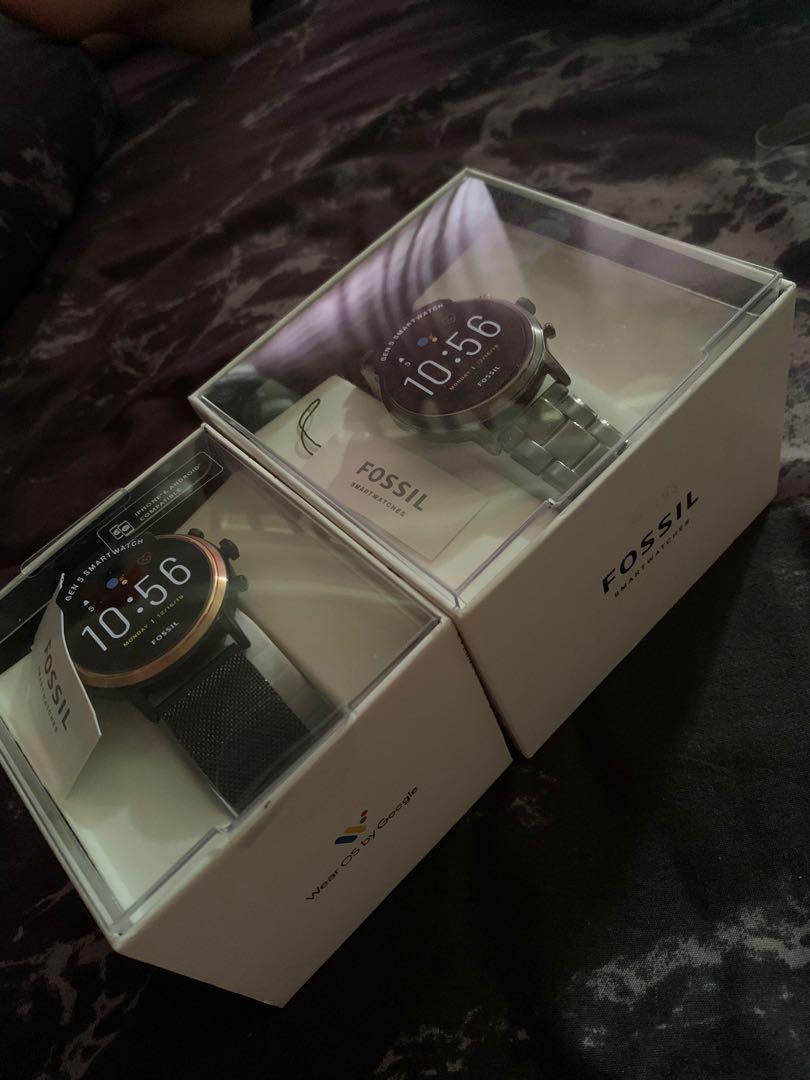 Fossil smartwatch sales box