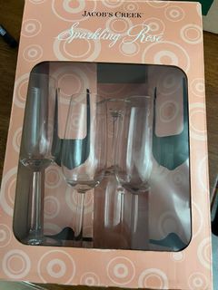 （分類：）位於 。 由 aadaa 提交（商品編號 1145312843，圖片 1）。簡介： 。