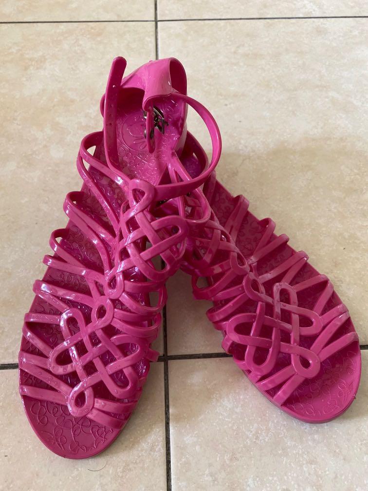 harga sandal jelly bunny