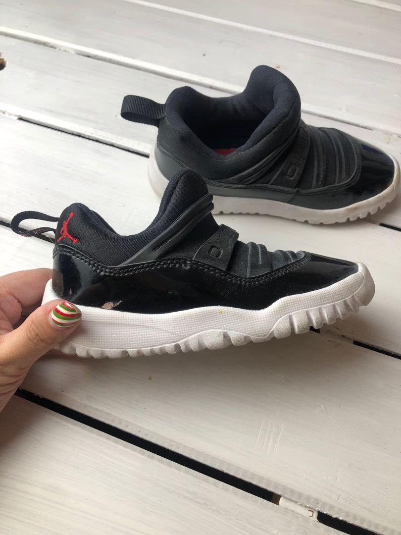 Retro 11 deals little flex