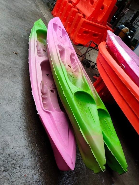 KAYAK PLASTIC, Sports Equipment, Sports & Games, Water Sports on Carousell