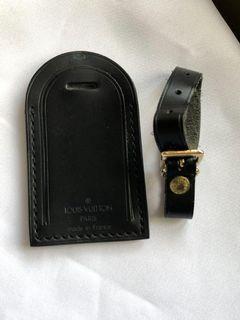 Louis Vuitton luggage tag black leather Golden ref.333518 - Joli