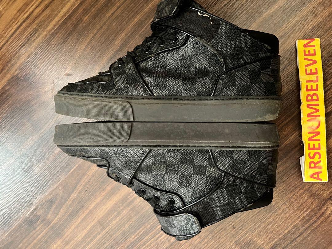 All black louis vuitton sneakers hot sale