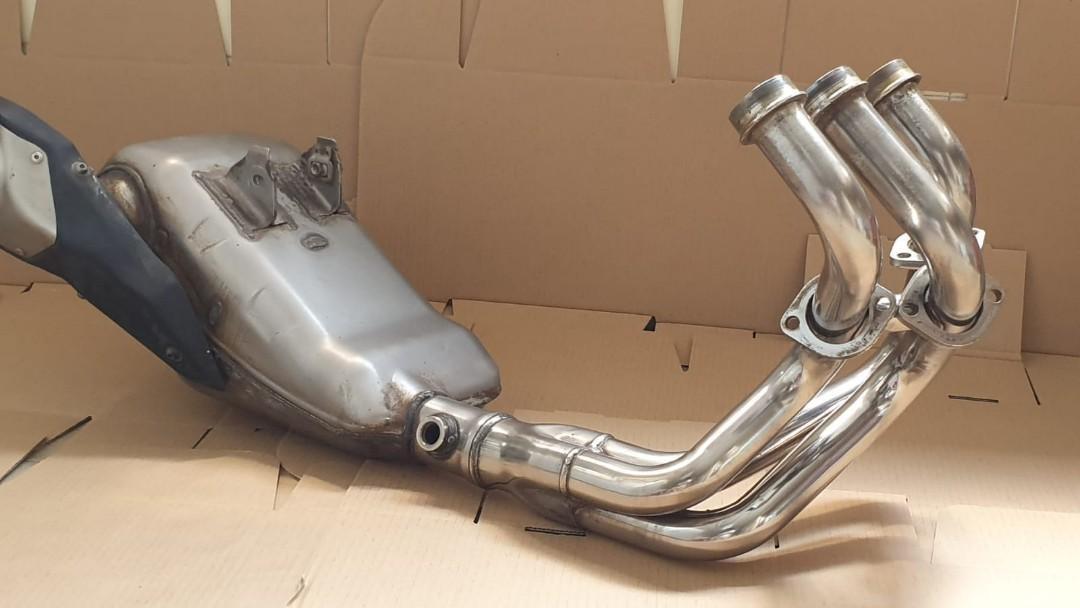 Mt09 stock exhaust hot sale
