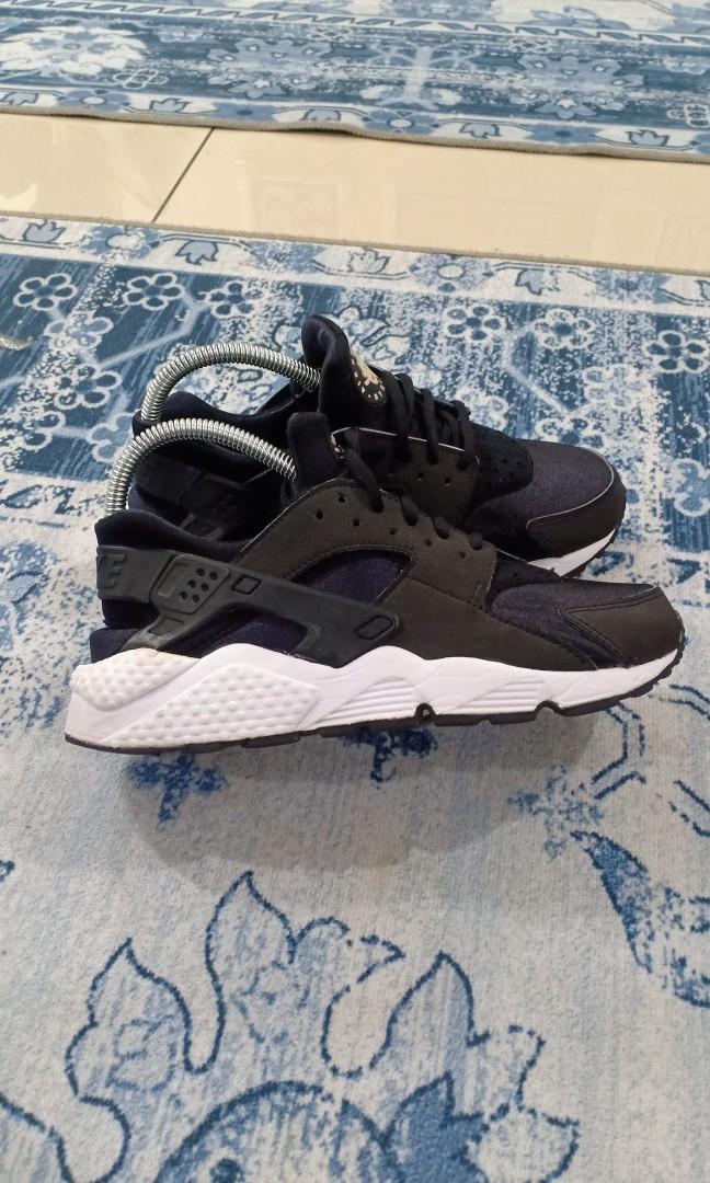 Nike Huarache 5.5uk Women s Fashion Footwear Sneakers on Carousell
