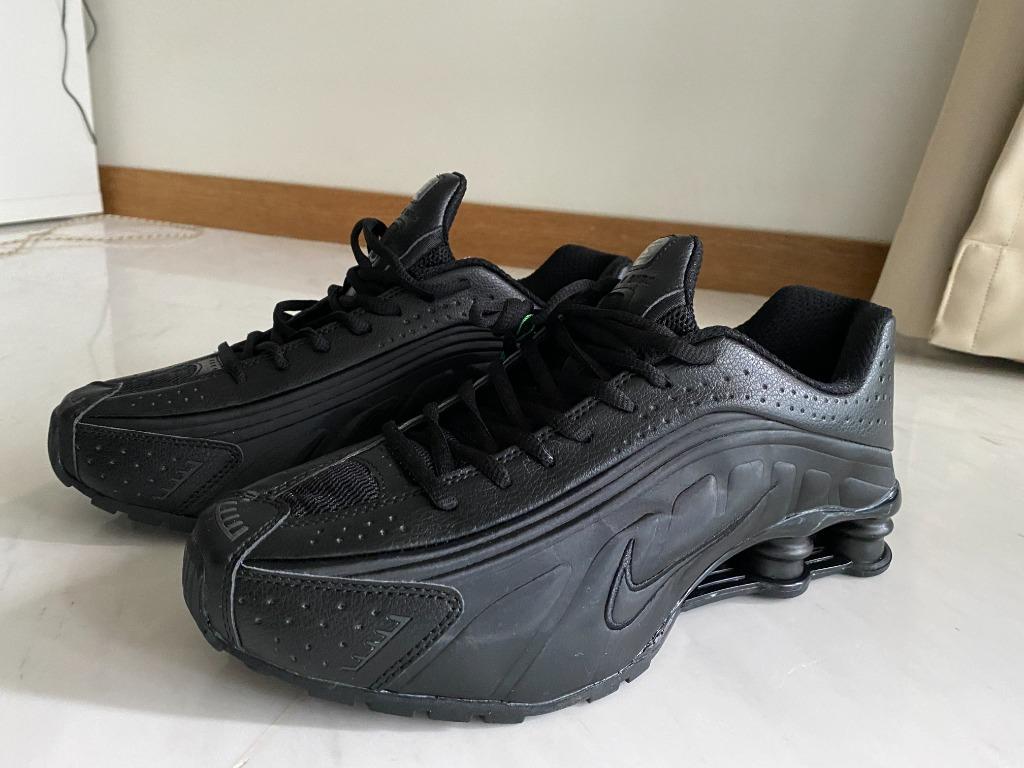 Nike SHOX R4 Black Men s Sneakers Trainers Shoes