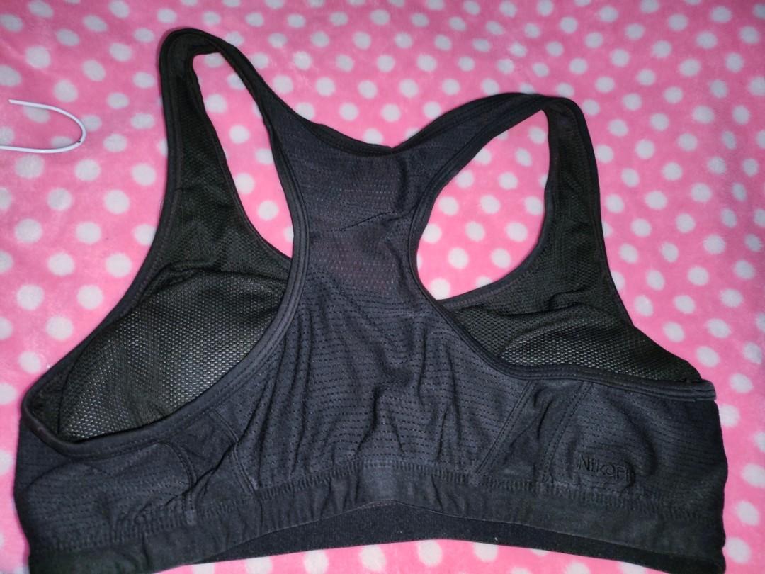 Nike Sports Bra, Men's Fashion, Activewear on Carousell