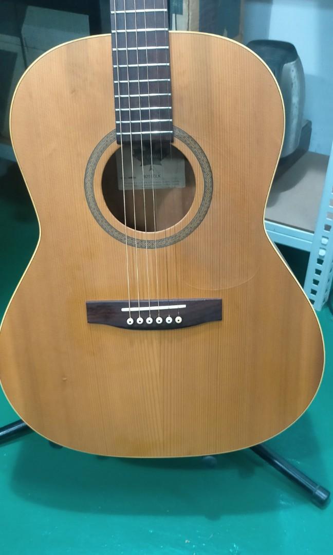 Norman B20 folk acoustic guitar