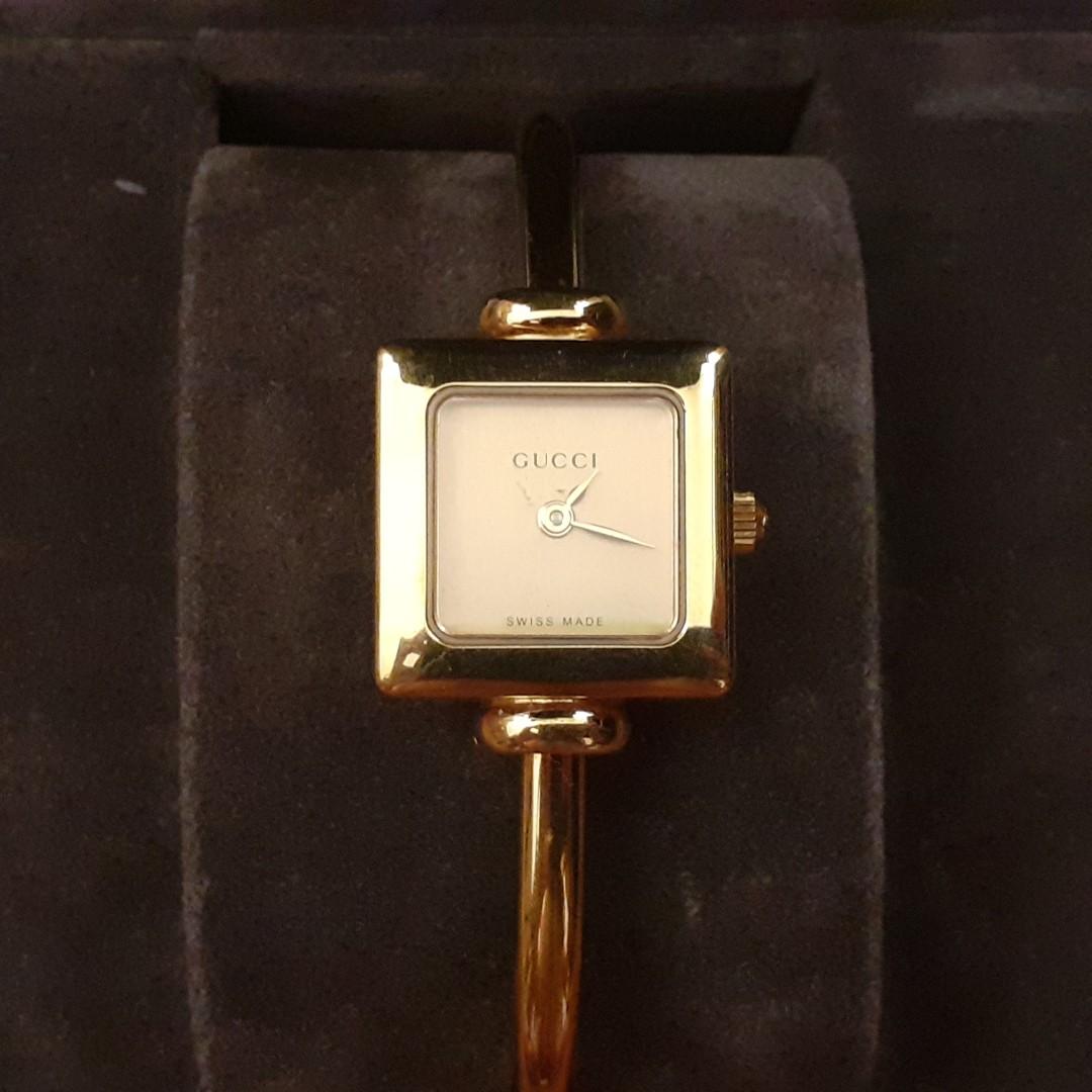 Gucci 1900l watch gold hot sale