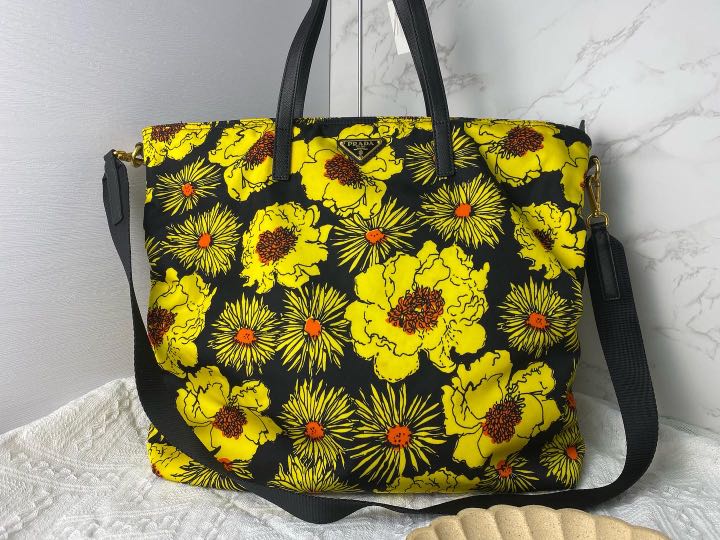 Prada floral tote 2025 bag